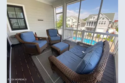 305 Newark Avenue, Point Pleasant Beach, NJ 08742 - Photo 2
