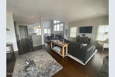 305 Newark Avenue, Point Pleasant Beach, NJ 08742 - Photo 10