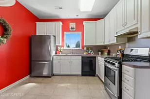 8 Chaminox Ct, Manchester Township, NJ 08759 - Photo 8