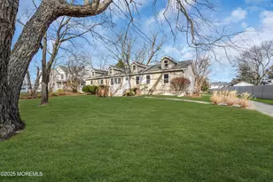 142 Freehold Rd, Manalapan Township, NJ 07726 - Photo 2