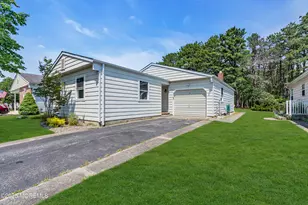 14 Portsmouth Dr, Toms River Township, NJ 08757 - Photo 2