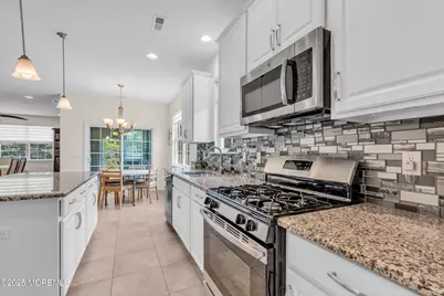 99 Eagle Ridge Circle, Lakewood, NJ 08701 - Photo 8