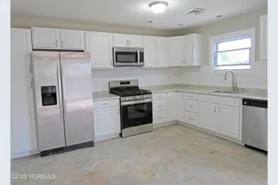 202 Cedar Drive, Lanoka Harbor, NJ 08734 - Photo 4