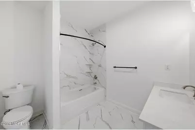 4 Remington Court #1000, Farmingdale, NJ 07727 - Photo 22