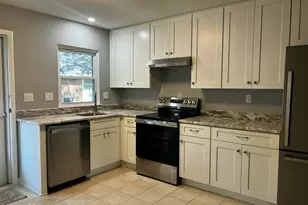 131 Farrington Ct, Lakewood, NJ 08701 - Photo 2