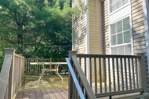 1 Cambridge Ct, Eatontown, NJ 07724 - Photo 8