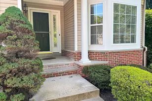 1 Cambridge Ct, Eatontown, NJ 07724 - Photo 4