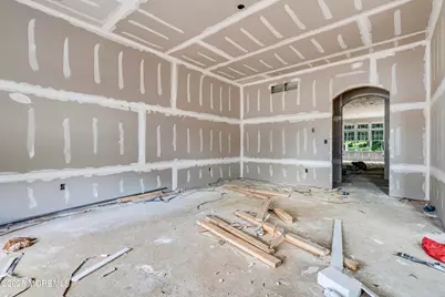 109 Parker Chase Court, Morganville, NJ 07751 - Photo 4