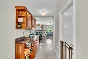 2 Shady Oak Ct, Millstone Township, NJ 08535 - Photo 16