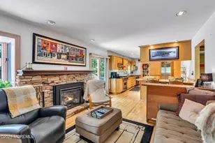 14 Copperfield Ct, Eatontown, NJ 07724 - Photo 2