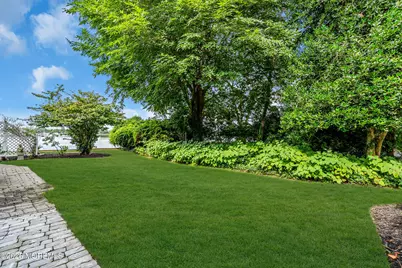 35 Magnolia Lane, Toms River Township, NJ 08753 - Photo 8