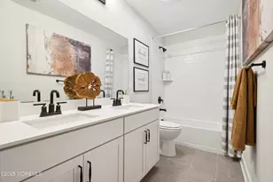 1115 Melrose Blvd, Manalapan Township, NJ 07726 - Photo 12