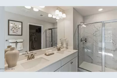 17 Victoria Gardens Square, Neptune Township, NJ 07753 - Photo 14