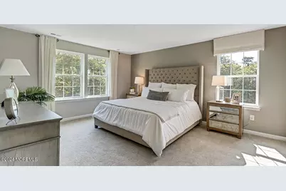 21 Victoria Gardens Square, Neptune Township, NJ 07753 - Photo 12