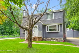 7 Syngle Way, Morganville, NJ 07751 - Photo 2