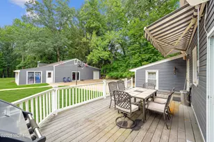 7 Syngle Way, Morganville, NJ 07751 - Photo 28