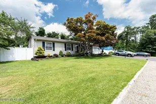 1325 12th Ave, Toms River Township, NJ 08757 - Photo 2