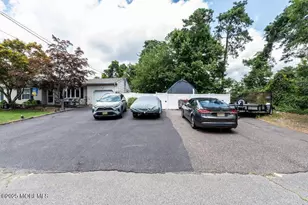 1325 12th Ave, Toms River Township, NJ 08757 - Photo 4