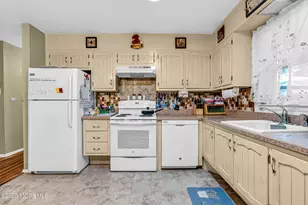 61 Buckingham Dr, Lakewood, NJ 08701 - Photo 14