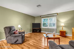 61 Buckingham Dr, Lakewood, NJ 08701 - Photo 6