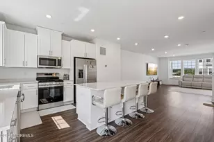 52 Crimson Dr, Manalapan Township, NJ 07726 - Photo 4