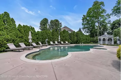 7 Mackenzie Road, Eatontown, NJ 07724 - Photo 36