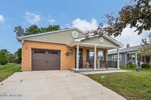 8 Augusta Ct, Toms River Township, NJ 08757 - Photo 2