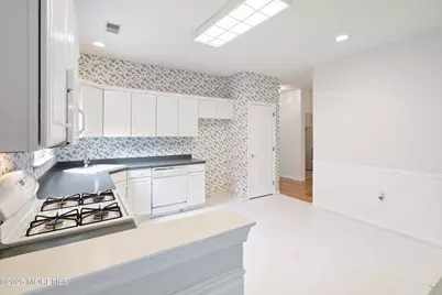 15 Evergreen Springs Drive, Lakewood, NJ 08701 - Photo 8