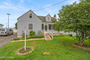 23 Woolley Ave, Long Branch, NJ 07740 - Photo 24