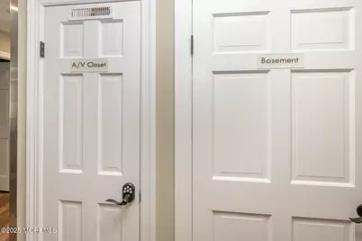 15-17 E Railroad Avenue, Middlesex, NJ 08846 - Photo 22