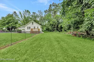 131 Asbury Rd, Farmingdale, NJ 07727 - Photo 36