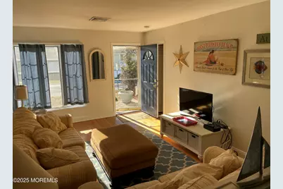 605 Delaware Avenue, Point Pleasant, NJ 08742 - Photo 2