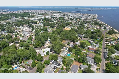 218 Swan Boulevard, Toms River Township, NJ 08753 - Photo 4