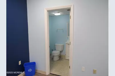 983 State Route 33 #B, Monroe Township, NJ 08831 - Photo 8