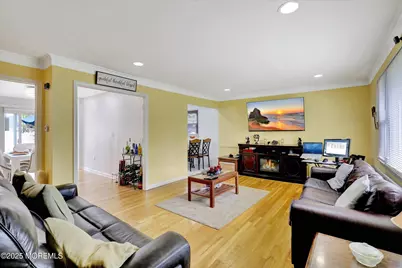 24 Berger Avenue, Oakhurst, NJ 07755 - Photo 8