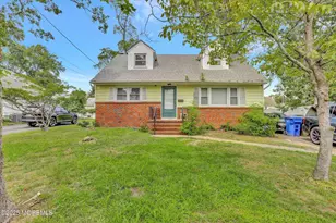 24 Berger Ave, Oakhurst, NJ 07755 - Photo 4