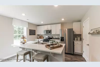 124 W Fourth Street, Howell Township, NJ 07731 - Photo 10