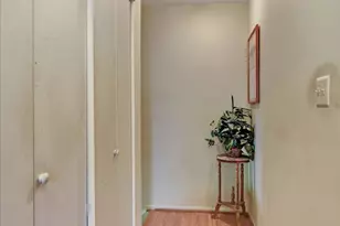 41 Lindsay Ct, Freehold, NJ 07728 - Photo 10