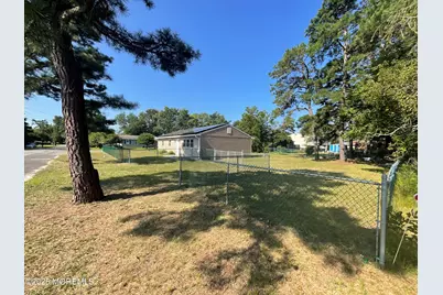 208 Wichita Trail, Browns Mills, NJ 08015 - Photo 12