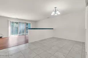 108 Dundee Ct, Aberdeen Township, NJ 07747 - Photo 8