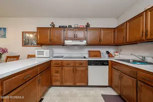 12 Zacatin Rd, Freehold, NJ 07728 - Photo 12