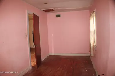 602 Union Avenue, Union Beach, NJ 07735 - Photo 4