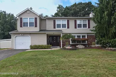 51 Hedgewood Road, Howell Township, NJ 07731 - Photo 2