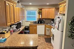 36 Liberty St, Freehold, NJ 07728 - Photo 8