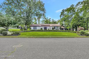 36 Muncy Dr, West Long Branch, NJ 07764 - Photo 14