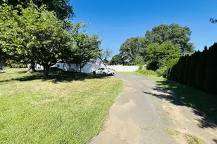 11 Fairway Ave, West Long Branch, NJ 07764 - Photo 6