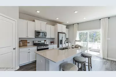 35 Victoria Gardens Square, Neptune Township, NJ 07753 - Photo 1