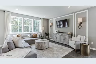 43 Victoria Gardens Square, Neptune Township, NJ 07753 - Photo 4