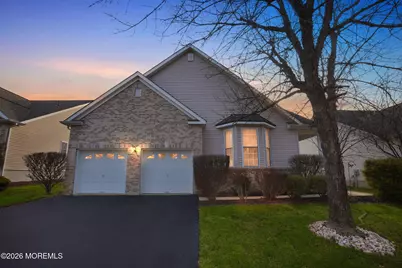 211 Bradwick Way, Marlboro Township, NJ 07746 - Photo 2