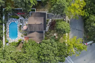 27 Squire Ct, Toms River Township, NJ 08753 - Photo 2